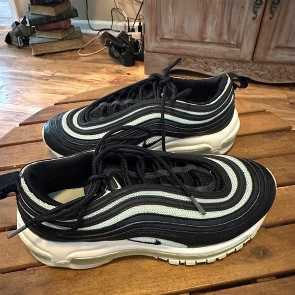 Nike Air Max 97 Womens size 7 - 921733-012 - EUC. Color: Back Igloo - Picture 2 of 7